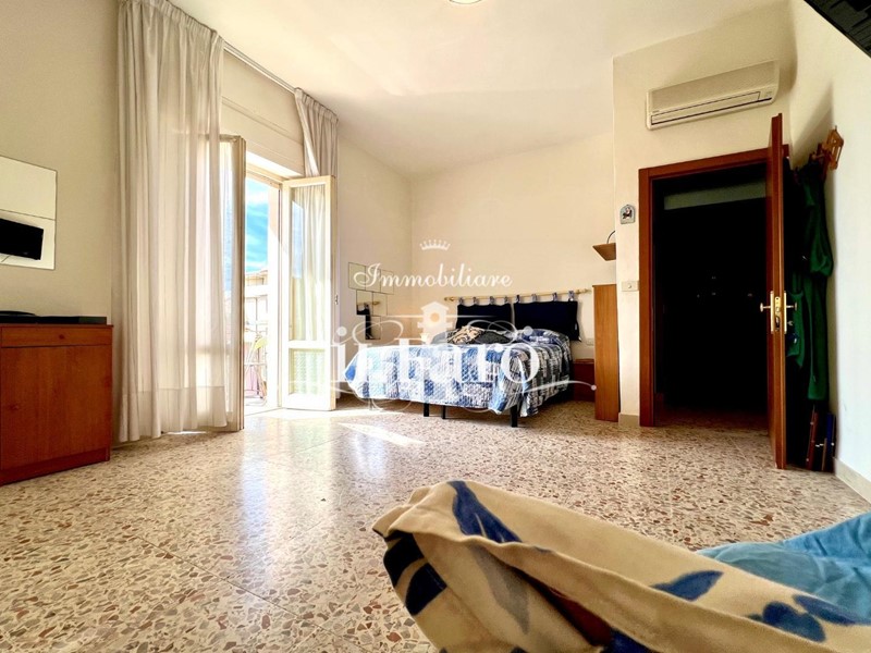 Quadrilocale in Vendita a Follonica, 215'000&euro;, 90 m², arredato