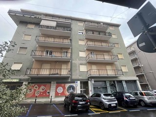 Quadrilocale in Vendita a Gazzaniga, 27'112&euro;, 98 m²