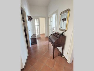 Appartamento in Vendita a Viareggio, 800'000&euro;, 160 m², arredato