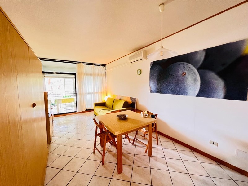 Monolocale in Vendita a Bibbona, zona Marina di Bibbona, 103'000&euro;, 33 m², arredato