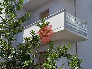 Appartamento in Vendita a Empoli, 270'000&euro;, 100 m², con Box