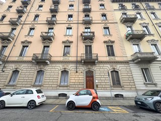 Monolocale in Affitto a Torino, 950&euro;, 61 m²