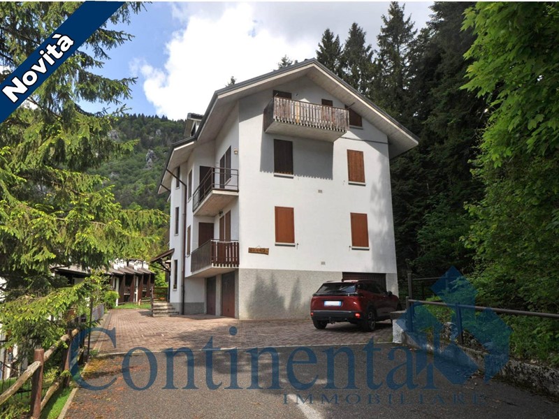 Trilocale in Vendita a Piazzatorre, 68'000&euro;, 61 m²