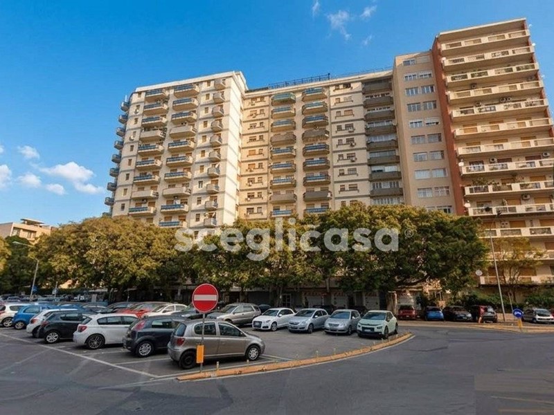Trilocale in Affitto a Palermo, 950&euro;, 75 m²