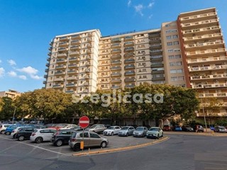 Trilocale in Affitto a Palermo, 950&euro;, 75 m²