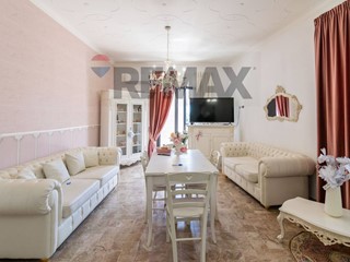 Quadrilocale in Affitto a Catania, 900&euro;, 120 m²