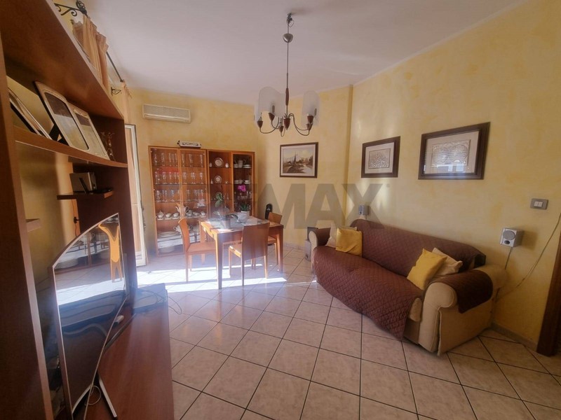 Appartamento in Vendita a Catania, 115'000&euro;, 115 m²