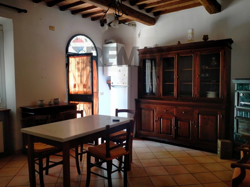Trilocale in Affitto a Cavriglia, 500&euro;, 90 m²