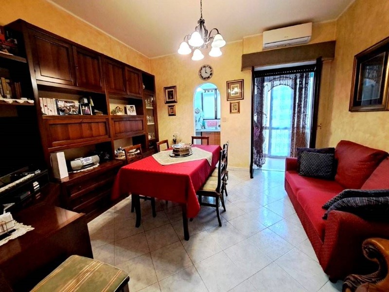 Trilocale in Vendita a Torino, 190'000&euro;, 85 m²