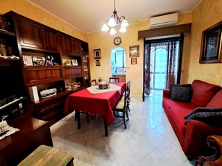 Trilocale in Vendita a Torino, 190'000&euro;, 85 m²
