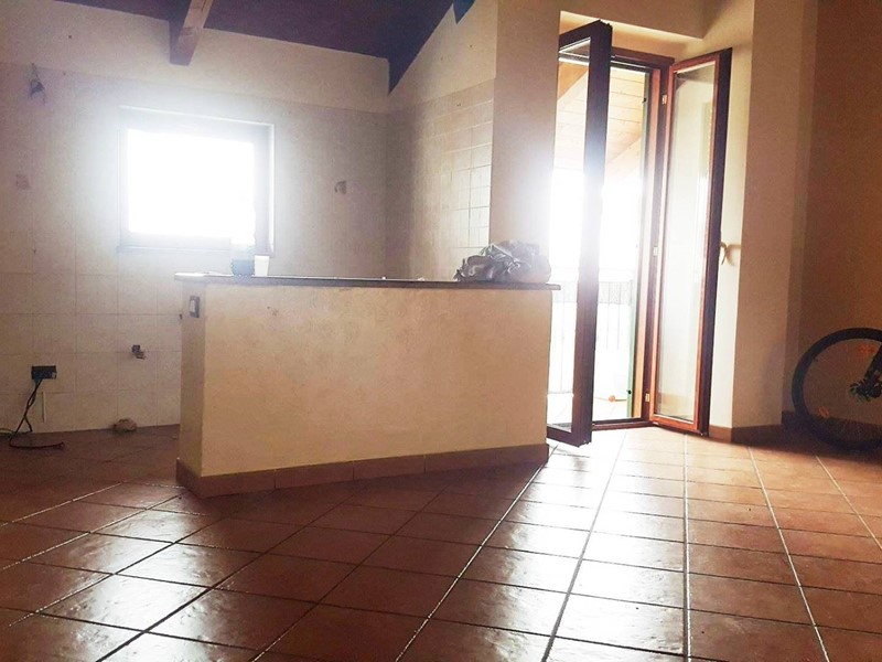 Trilocale in Affitto a Giugliano in Campania, 450&euro;, 82 m²