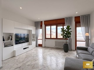Appartamento in Vendita a Gallipoli, 349'000&euro;, 170 m²