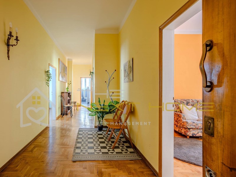 Appartamento in Vendita a Firenze, 490'000&euro;, 128 m²