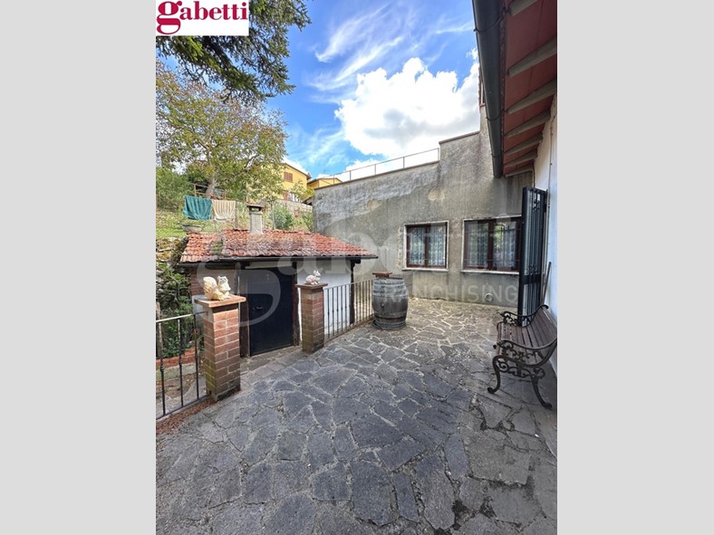 Appartamento in Vendita a Gaiole in Chianti, 145'000&euro;, 89 m²