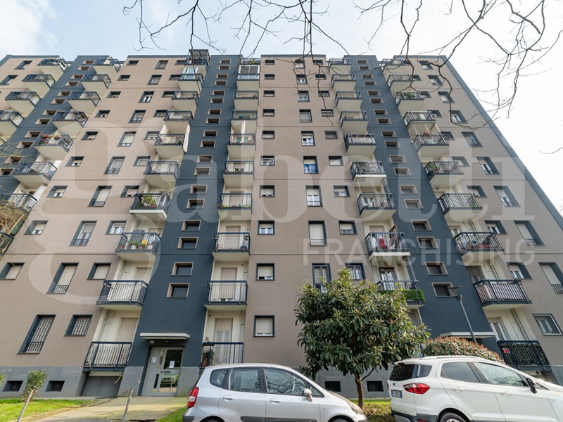 Quadrilocale in Vendita a Milano, 250'000&euro;, 110 m², arredato
