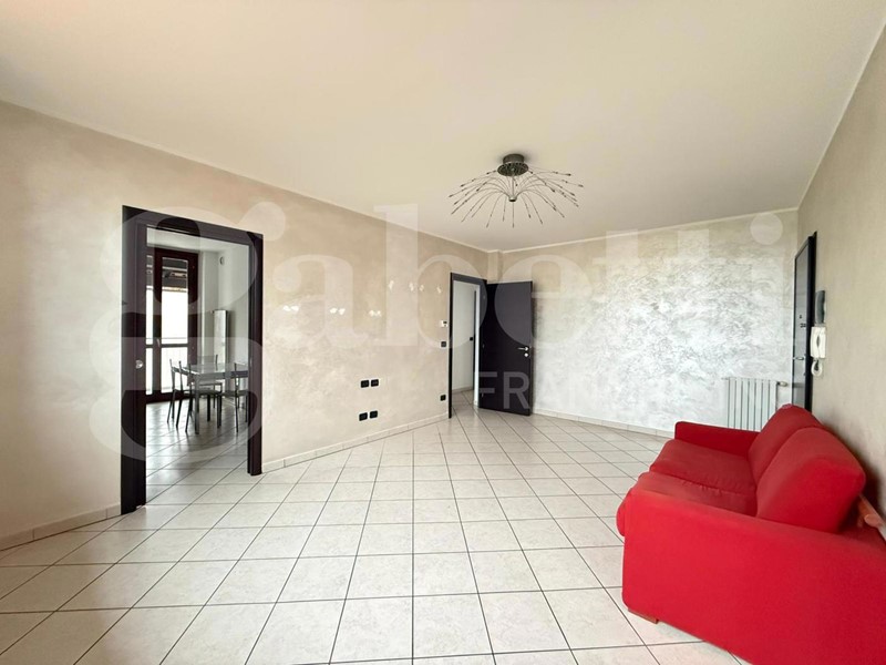 Quadrilocale in Vendita a Grugliasco, 257'000&euro;, 93 m², con Box