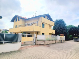 Trilocale in Vendita a Inveruno, 169'000&euro;, 78 m², arredato