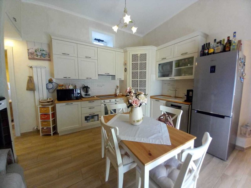 Trilocale in Vendita a San Polo dei Cavalieri, 83'000&euro;, 74 m²