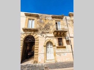 Bilocale in Vendita a Siracusa, 155'000&euro;, 52 m²