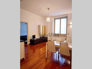Bilocale in Affitto a Torino, zona Centro, 1'200&euro;, 45 m², arredato