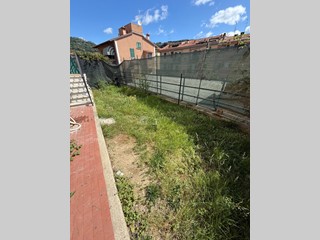 Trilocale in Vendita a La Spezia, zona Periferia NORD/OVEST, 137'000&euro;, 80 m²