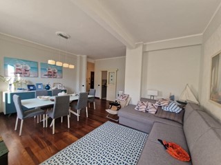 Appartamento in Vendita a Viareggio, 550'000&euro;, 114 m², arredato