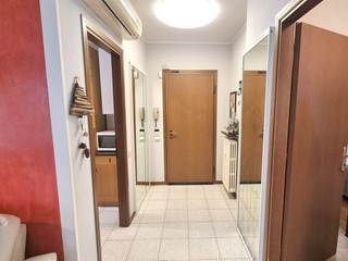 Trilocale in Vendita a Parma, 188'000&euro;, 90 m², con Box