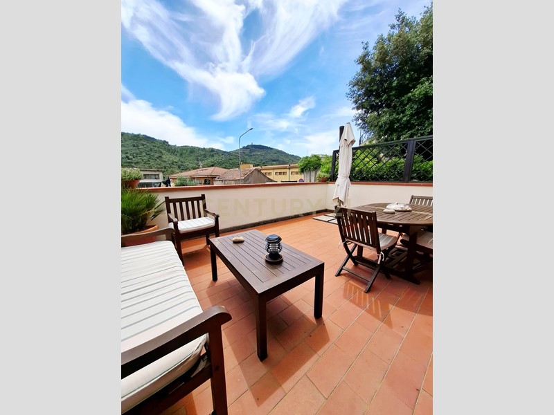 Trilocale in Vendita a Monte Argentario, zona Porto Santo Stefano, 185'000&euro;, 56 m², arredato