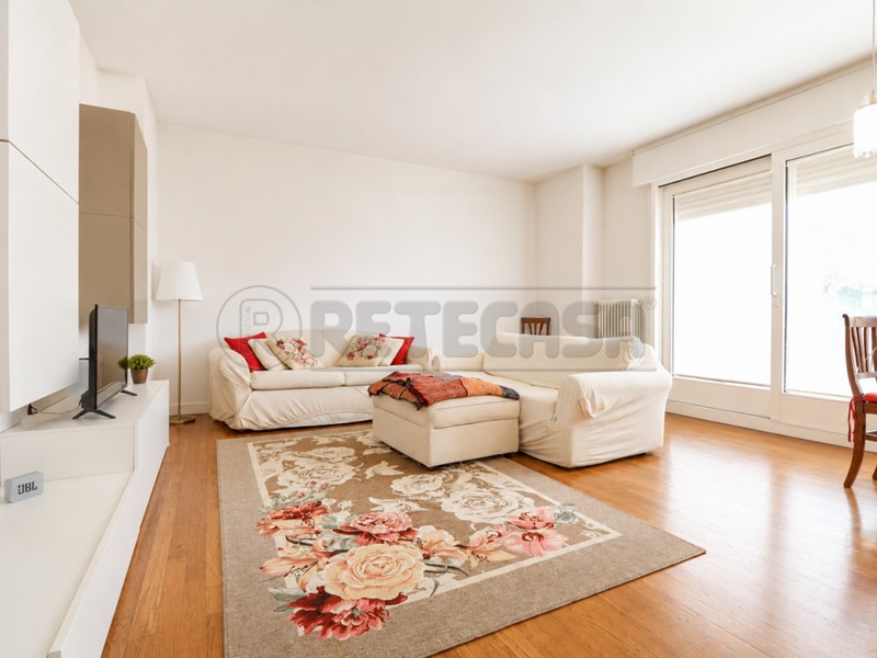 Quadrilocale in Affitto a Vicenza, 750&euro;, 89 m², arredato, con Box