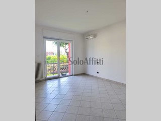 Appartamento in Affitto a Chieri, zona Strada Cambiano, 800&euro;, 95 m²