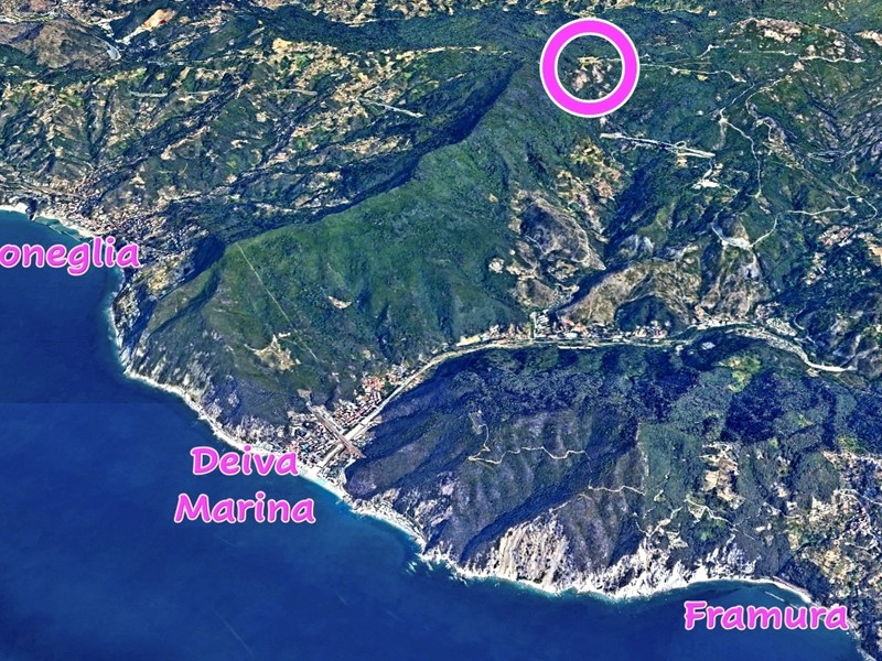 Quadrilocale in Vendita a Deiva Marina, 45'000&euro;, 63 m²