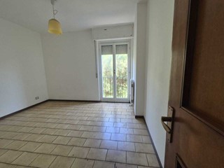 Appartamento in Vendita a Sestri Levante, 185'000&euro;, 90 m²
