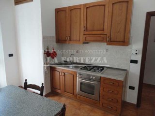Monolocale in Affitto a Pisa, 300&euro;, 13 m², arredato
