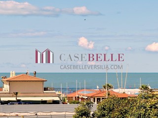 Quadrilocale in Vendita a Camaiore, zona Lido di Camaiore, 450'000&euro;, 75 m²