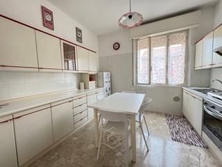 Appartamento in Affitto a Ferrara, 1'000&euro;, 100 m²