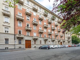 Trilocale in Vendita a Torino, 260'000&euro;, 75 m²