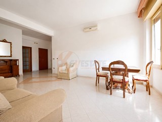 Quadrilocale in Vendita a Sassari, 144'000&euro;, 127 m²