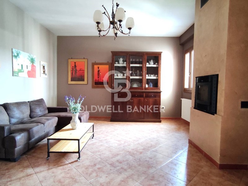 Quadrilocale in Vendita a Torricella, 129'000&euro;, 180 m²