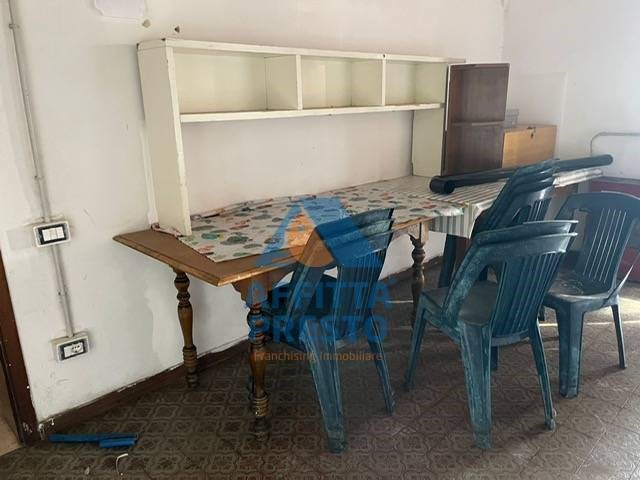 Appartamento in Vendita a Empoli, 160'000&euro;, 220 m²