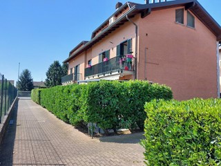 Appartamento in Vendita a Lonate Ceppino, 239'000&euro;, 132 m²