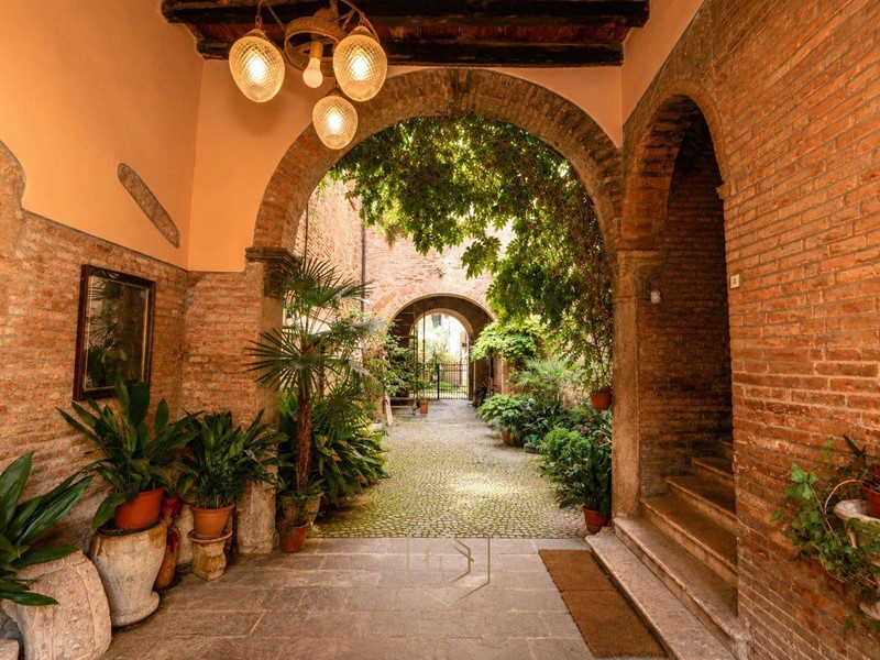 Bilocale in Vendita a Ferrara, 169'000&euro;, 75 m²