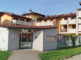 Trilocale in Affitto a Vellezzo Bellini, 750&euro;, 85 m²