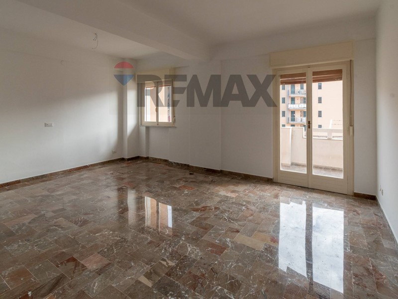 Quadrilocale in Vendita a Palermo, 235'000&euro;, 112 m²