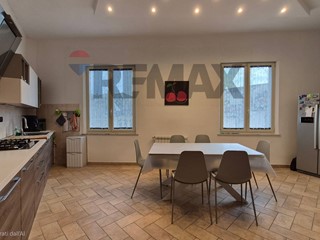 Appartamento in Vendita a Fucecchio, 230'000&euro;, 150 m²