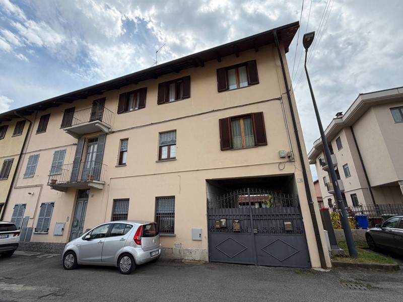 Appartamento in Vendita a Ciriè, 130'000&euro;, 152 m²