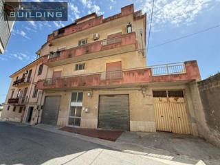 Appartamento in Vendita a Castelvetrano, 78'000&euro;, 200 m²