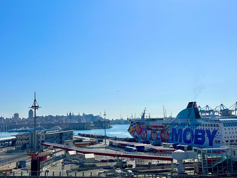 Appartamento in Vendita a Genova, 195'000&euro;, 90 m²