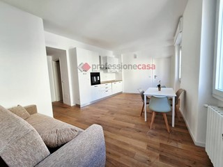 Trilocale in Vendita a Milano, 350'000&euro;, 75 m²