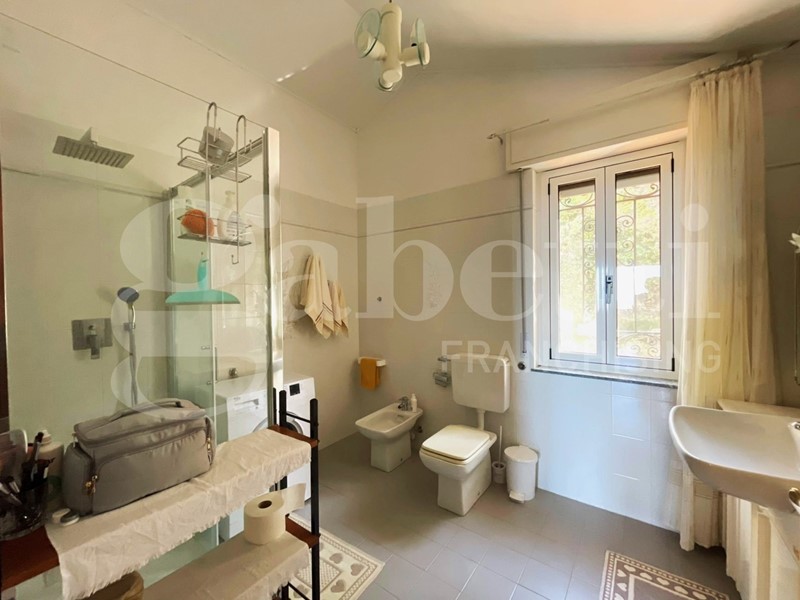 Attico in Vendita a Imperia, 260'000&euro;, 109 m²