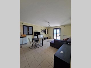 Attico in Vendita a Brindisi, 200'000&euro;, 105 m², con Box